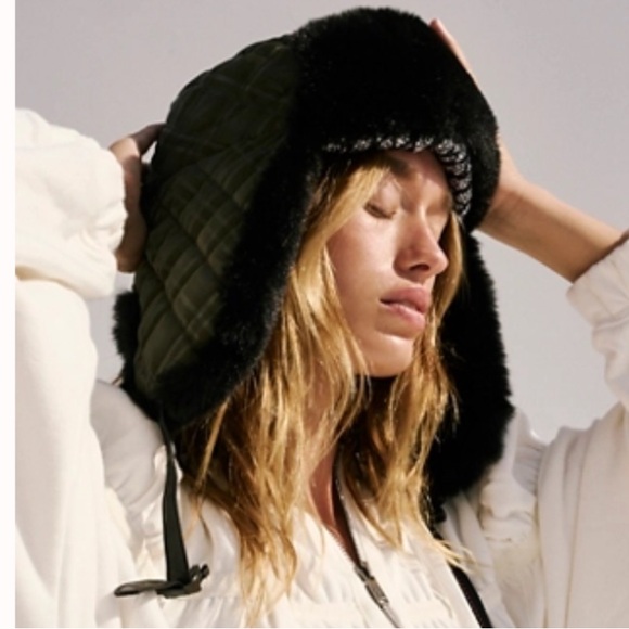 FP free people movement Green Quilted Trapper Hat - Picture 1 of 9